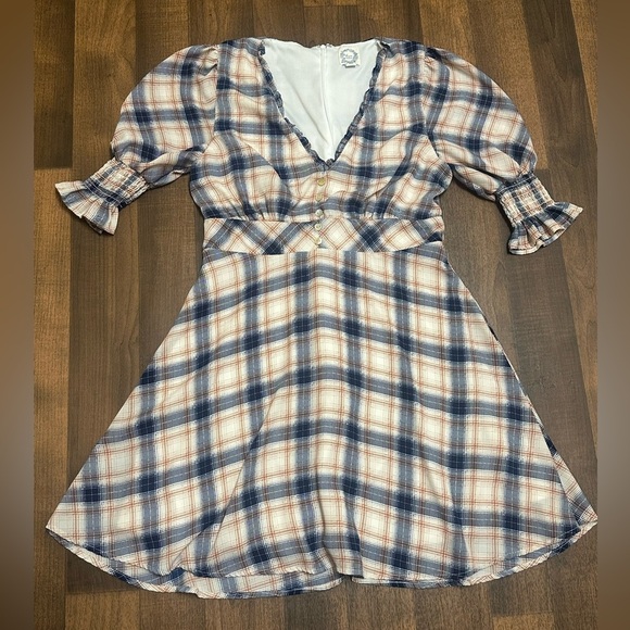 Plaid Puff Sleeve Dress - Picture 1 of 8